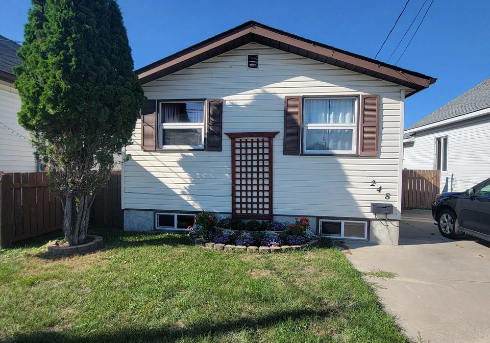 248-third-st-street-e-fort-frances-ontario-x13756066