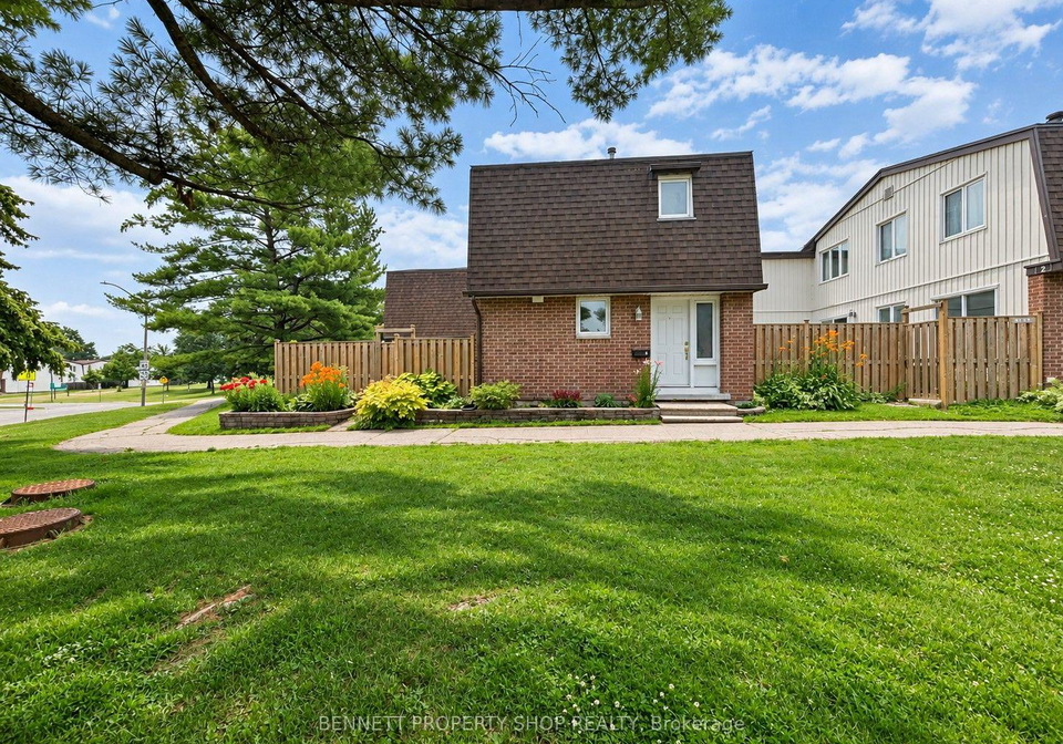 837-eastvale-drive-ottawa-ontario-x13756070