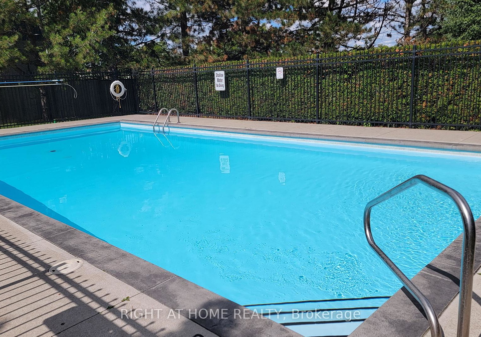 733-deveron-crescent-london-south-ontario-x13756148