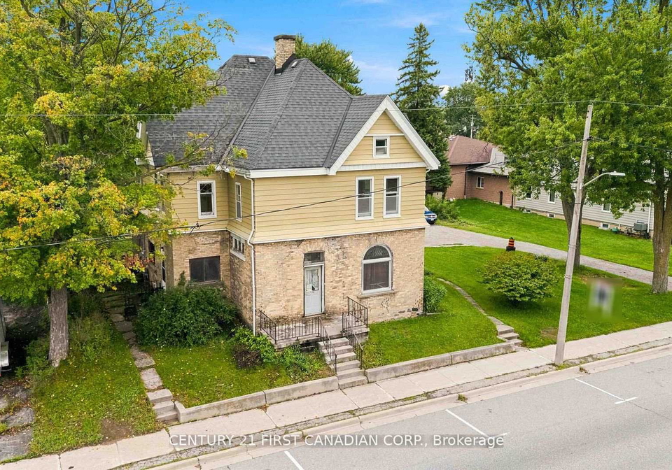 128-main-street-lucan-biddulph-ontario-x13756542