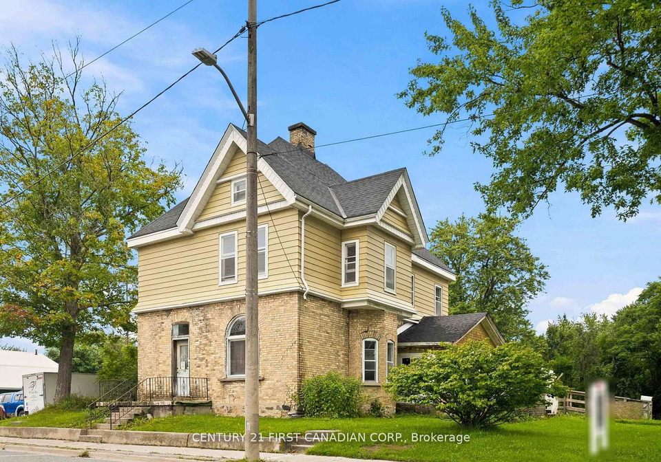 128-main-street-lucan-biddulph-ontario-x13756542