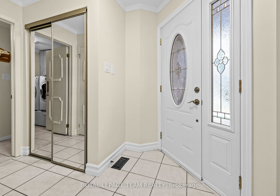 1040-karsh-drive-ottawa-ontario-x13756550