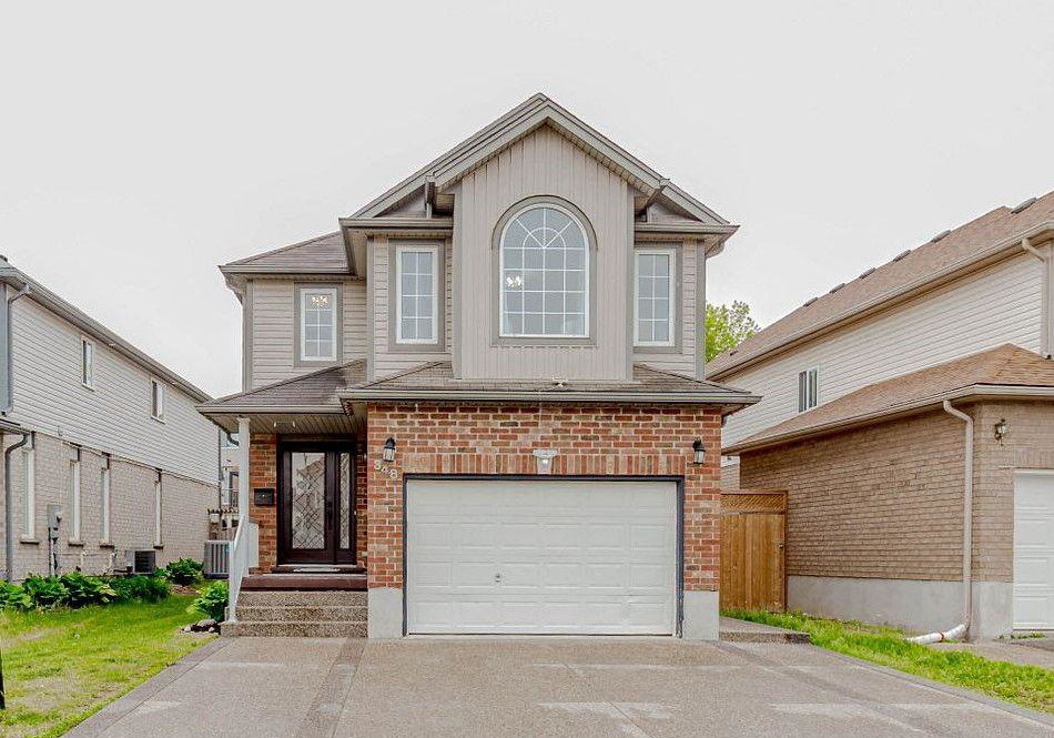 348-activa-avenue-kitchener-ontario-x13756590