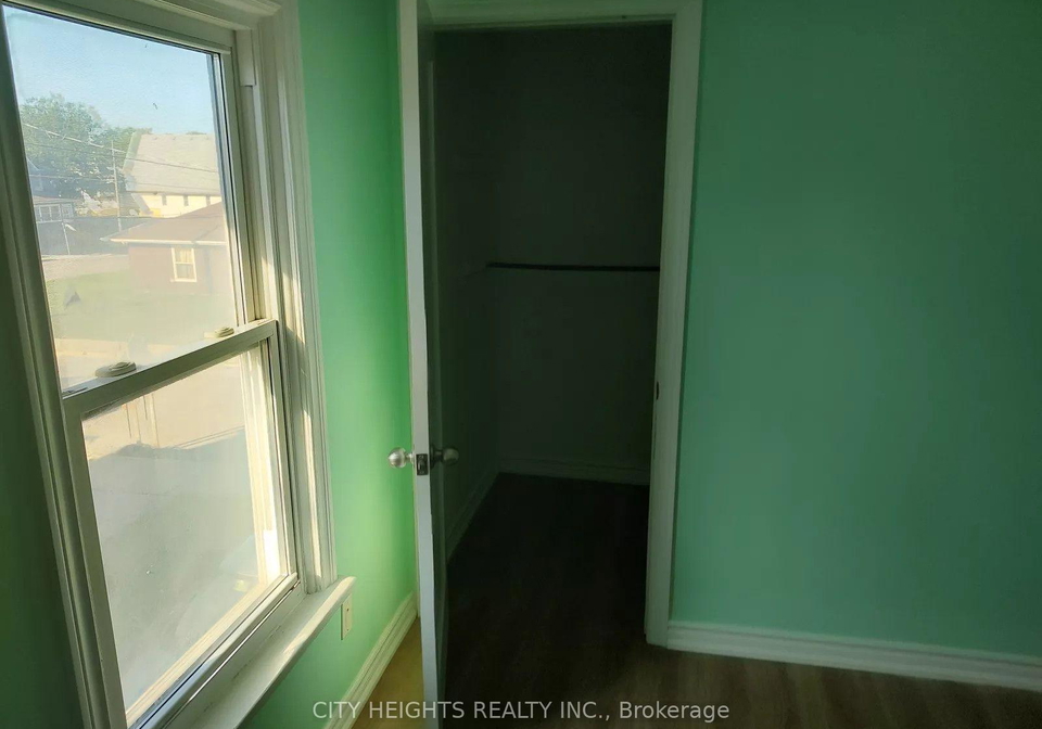4768-saint-lawrence-avenue-niagara-falls-ontario-x13757004