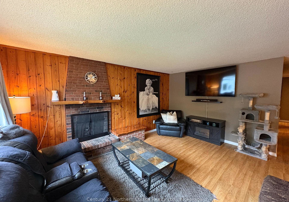 311-ottawa-street-s-kenora-ontario-x13757020