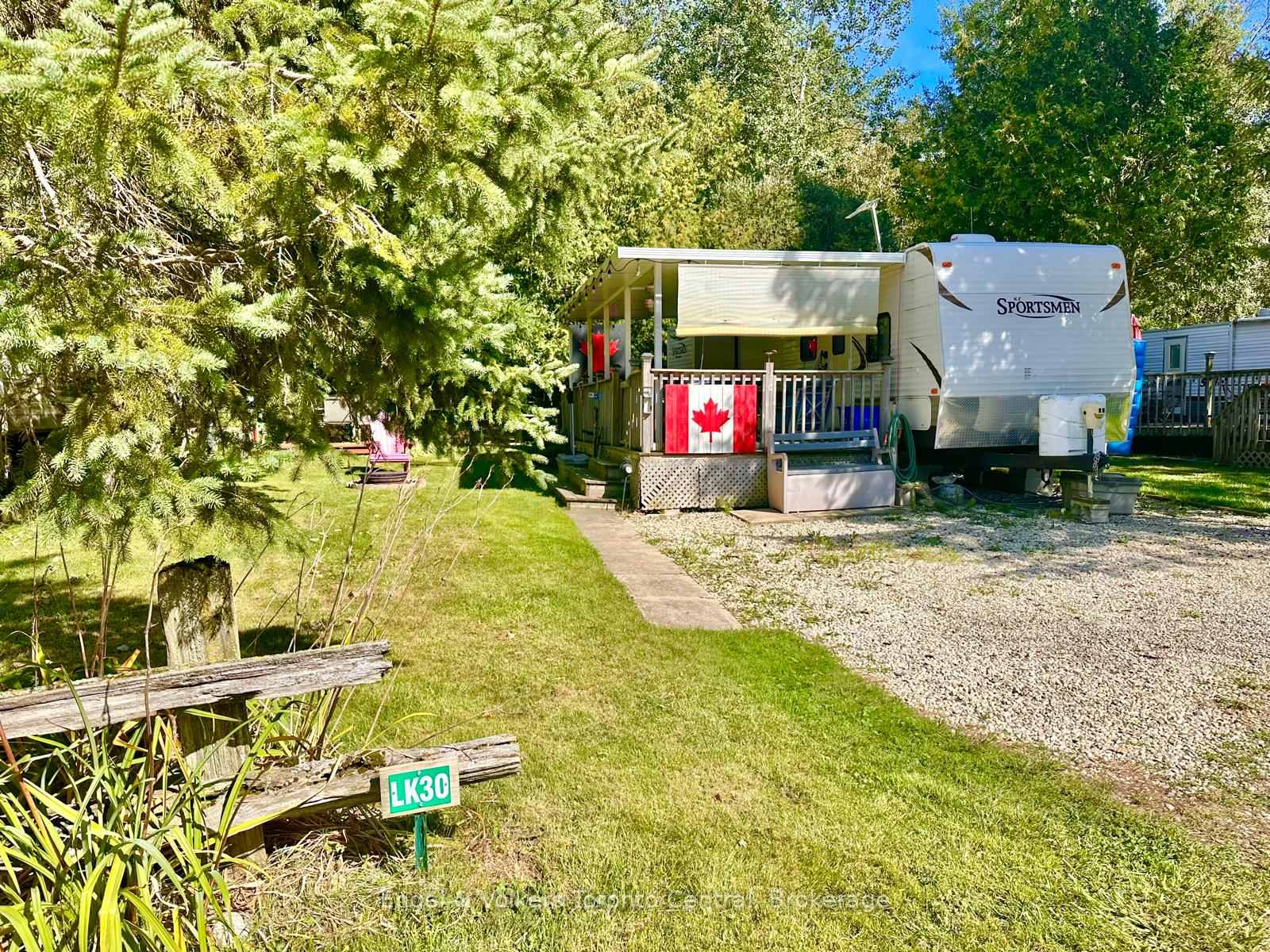 7489-sideroad-5-e-wellington-north-ontario-x13757024