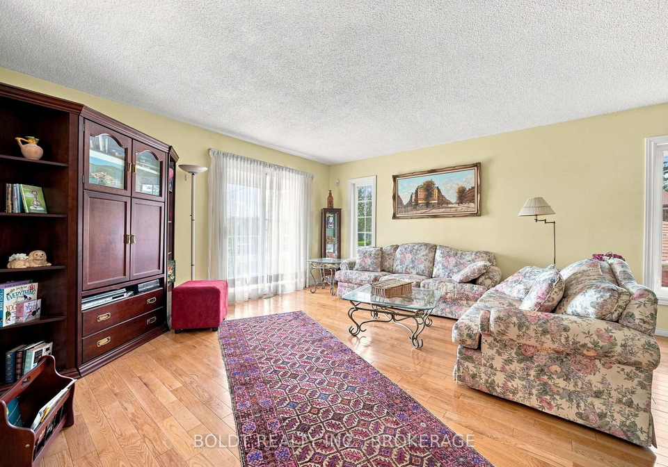 233-fruitland-road-hamilton-ontario-x13757028