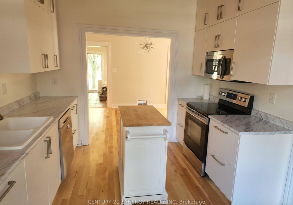 18-wilton-crescent-ottawa-ontario-x13757062
