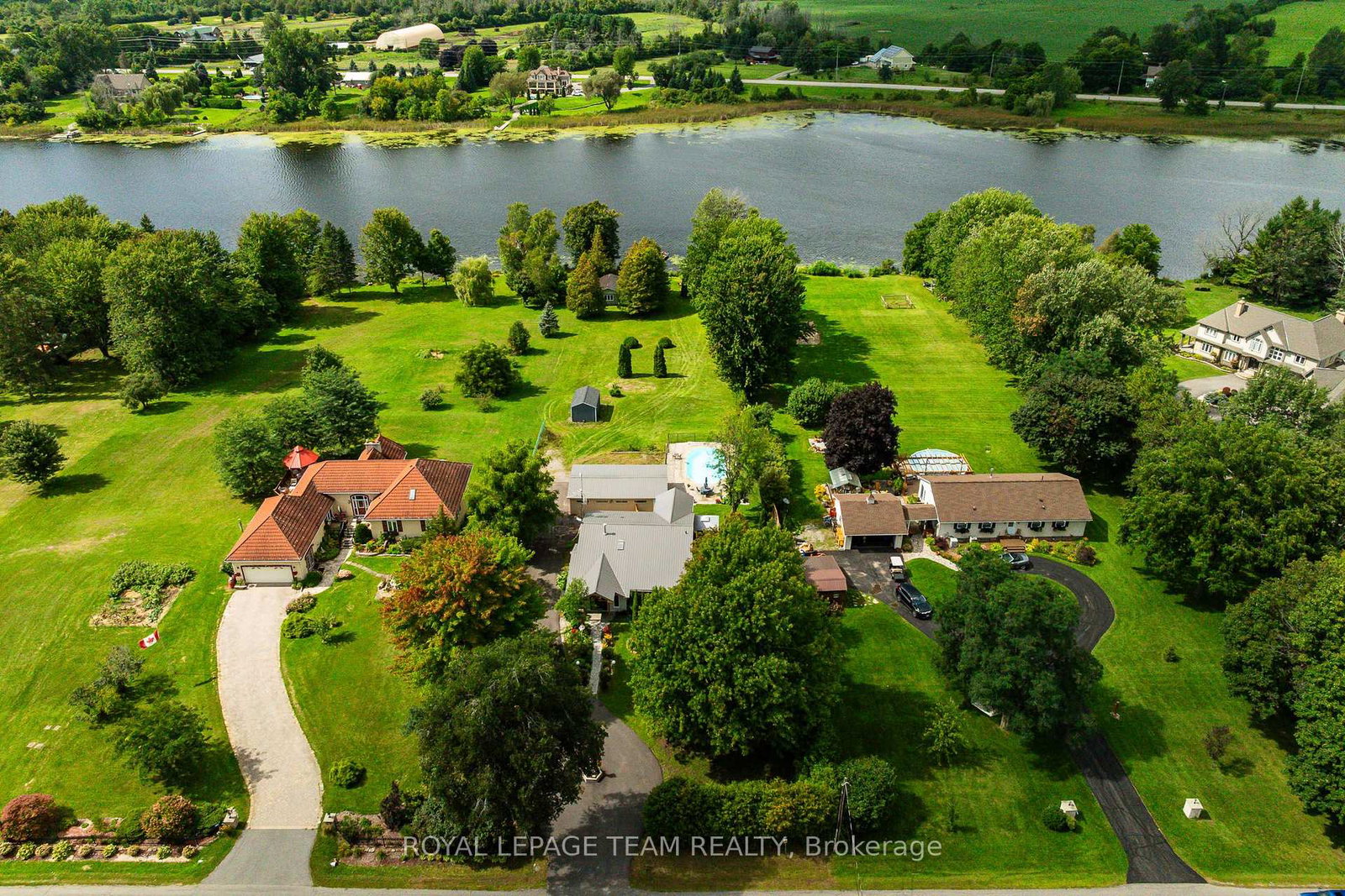 301-county-road-23-merrickville-wolford-ontario-x13757094