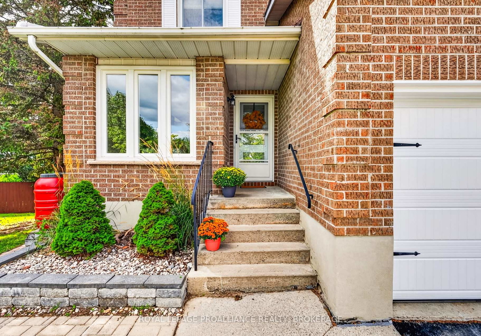 600-whistler-terrace-kingston-ontario-x13757372