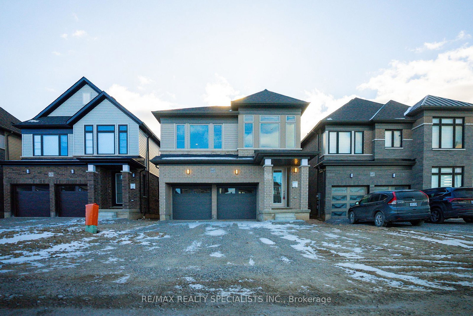 643-windwood-drive-hamilton-ontario-x13757716