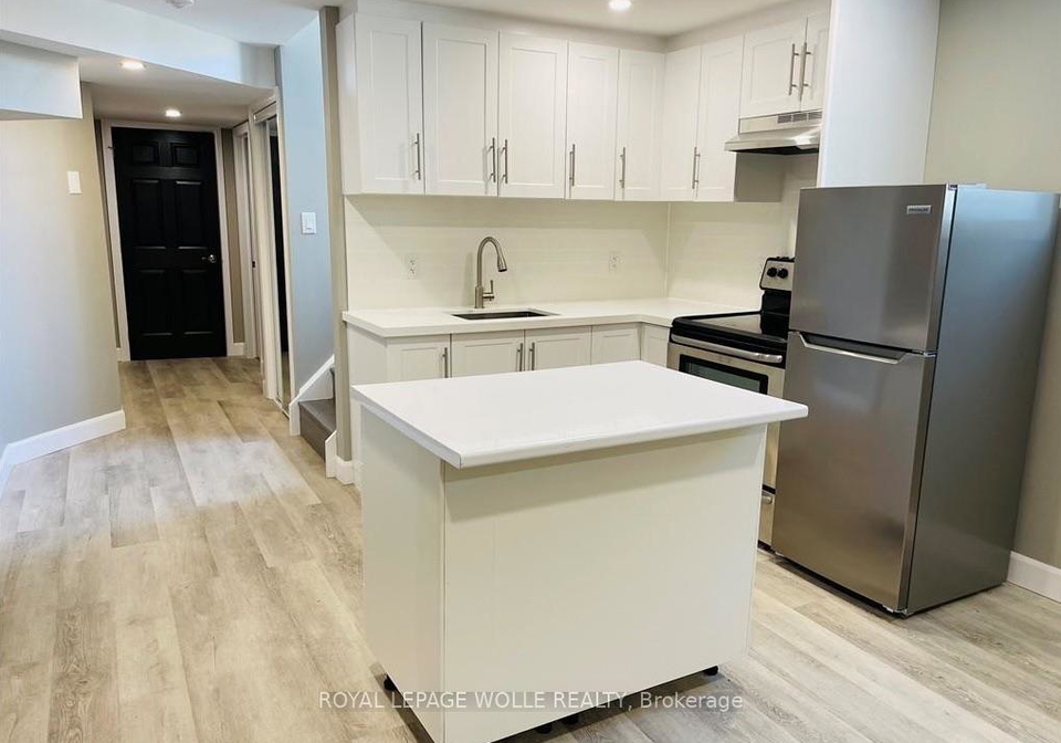 369-sienna-crescent-kitchener-ontario-x13757940