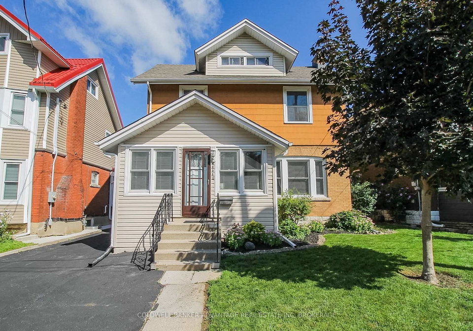 4859-willmott-street-niagara-falls-ontario-x13757962