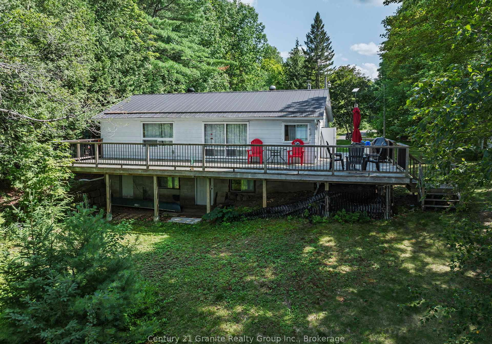 1401-hodgson-road-dysart-et-al-ontario-x13758412
