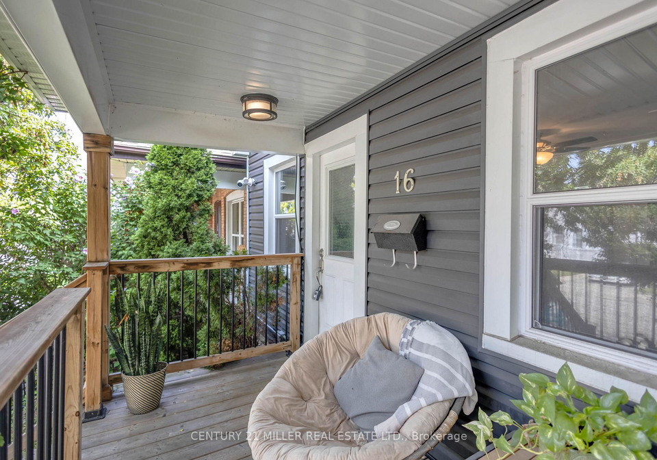 16-wexford-avenue-n-hamilton-ontario-x13758422
