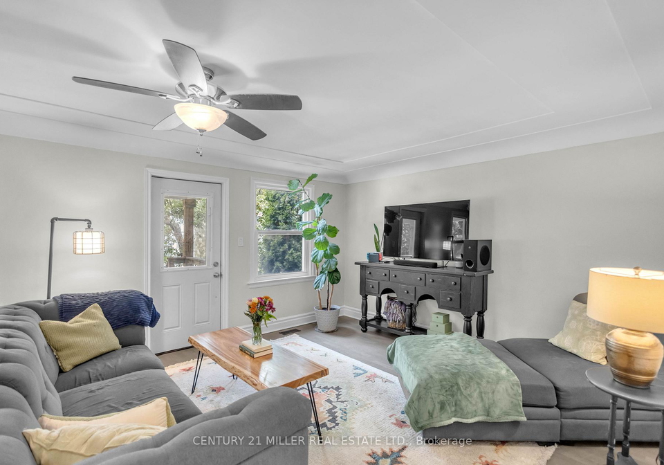 16-wexford-avenue-n-hamilton-ontario-x13758422