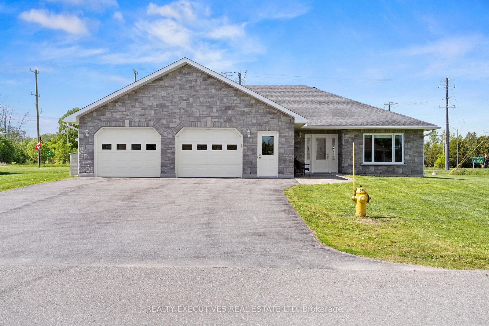 10727-west-end-terrace-south-dundas-ontario-x13758470