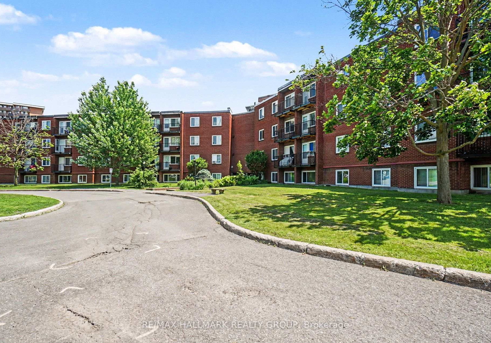 2044-arrowsmith-drive-ottawa-ontario-x13758576