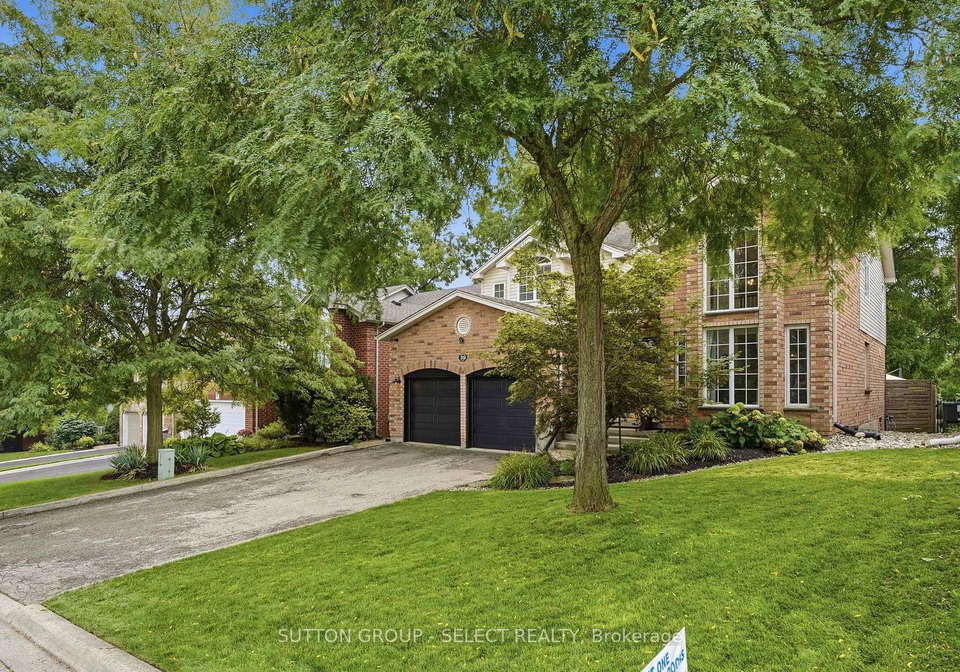 39-carolinian-lane-cambridge-ontario-x13758670