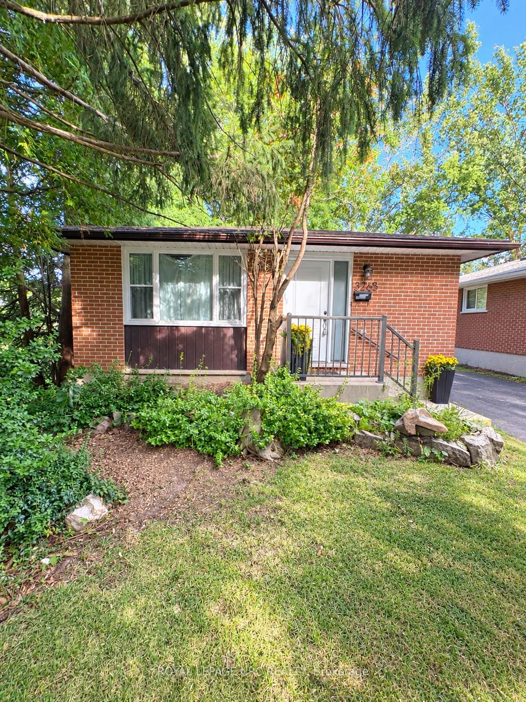 3265-addison-avenue-niagara-falls-ontario-x13758714