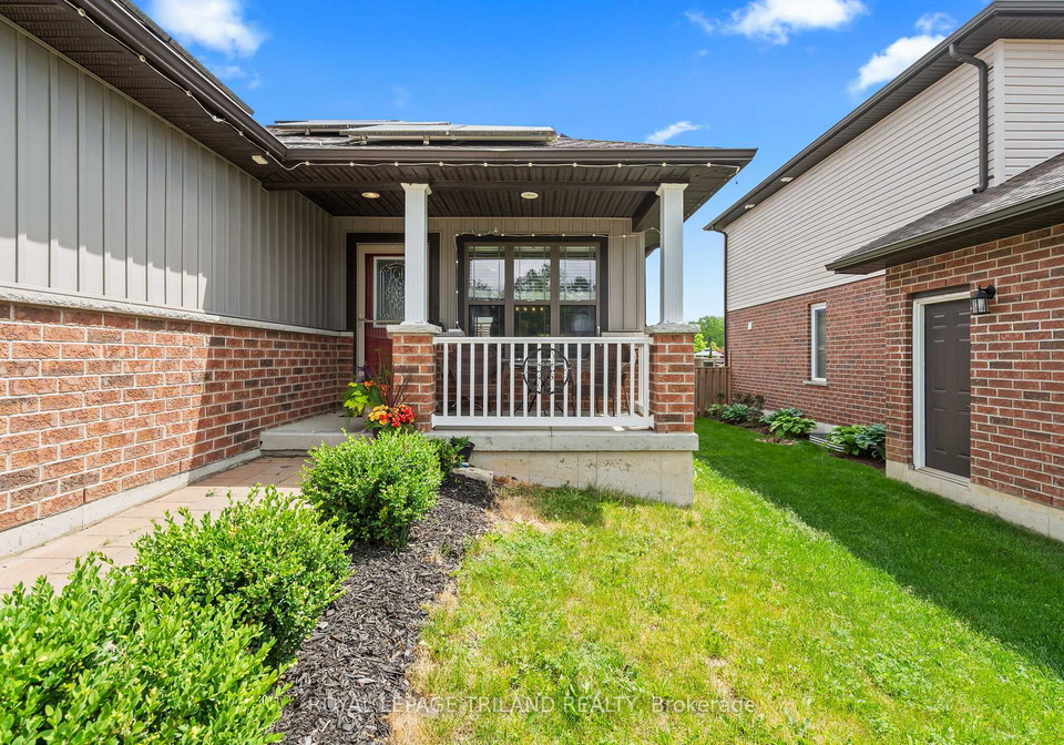38-leesboro-trail-thames-centre-ontario-x13758736