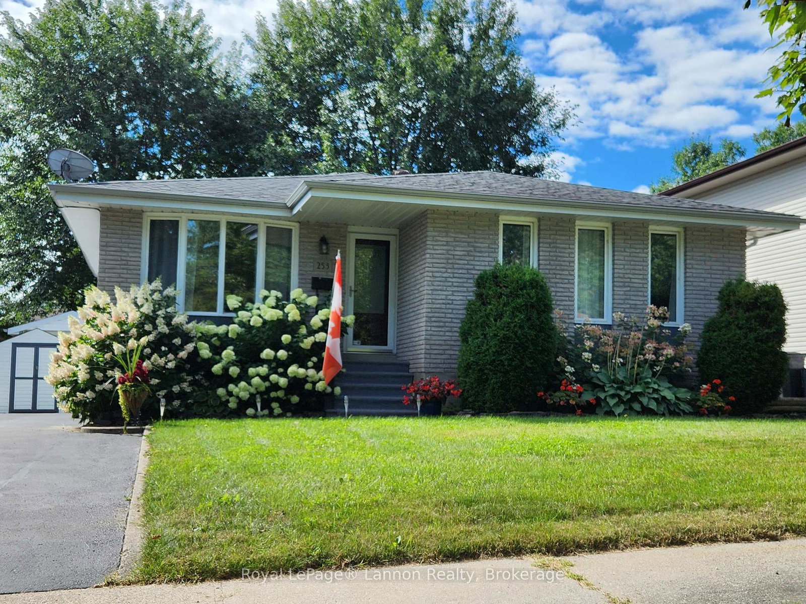 253-downing-street-thunder-bay-ontario-x13758908