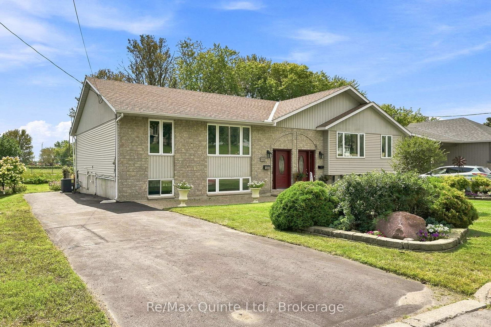 51-bay-street-quinte-west-ontario-x13758912