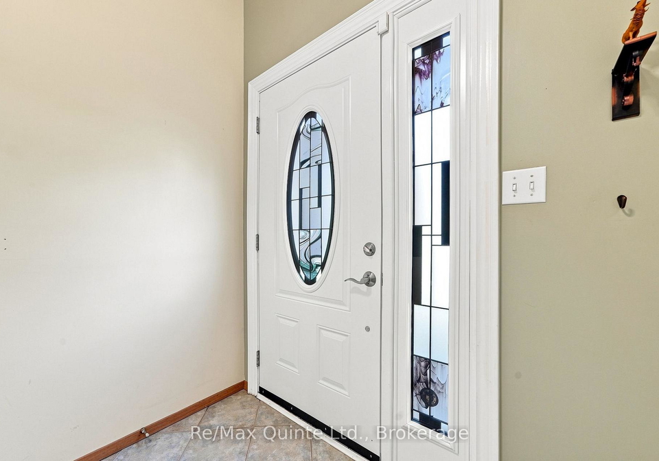 51-bay-street-quinte-west-ontario-x13758912
