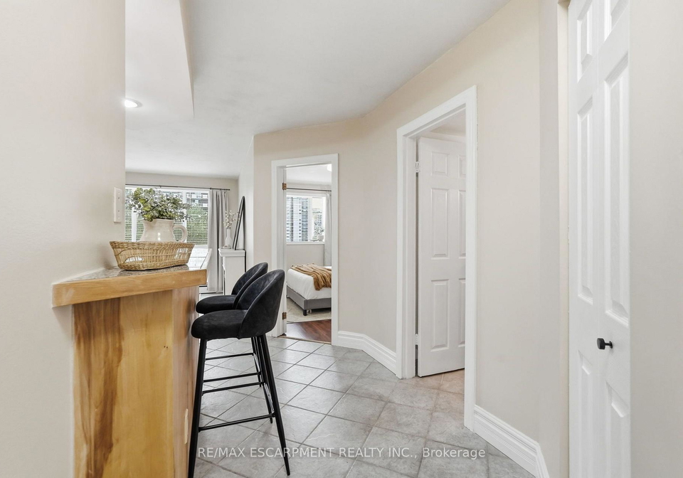 101-queen-street-s-hamilton-ontario-x13759006