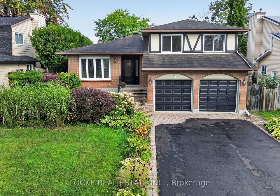 1161-beaujolais-crescent-ottawa-ontario-x13759062