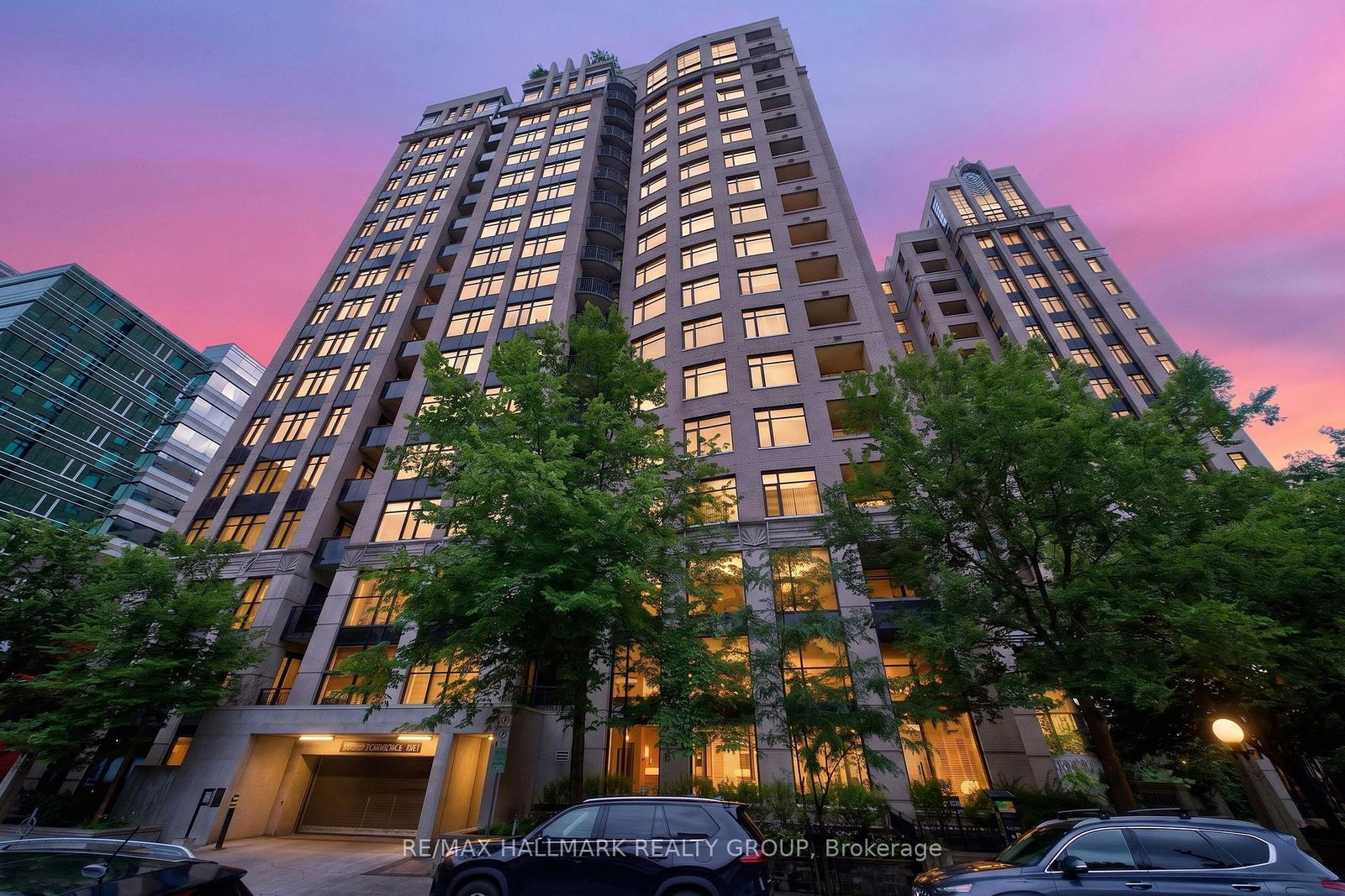 235-kent-street-ottawa-ontario-x13759076