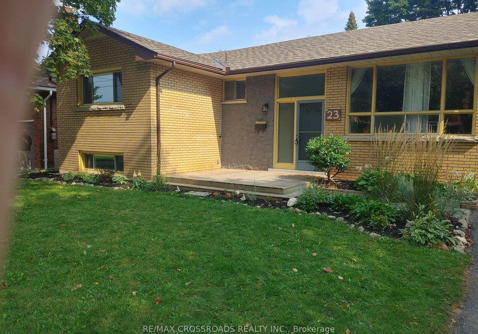 23-strathmere-place-guelph-ontario-x13759190