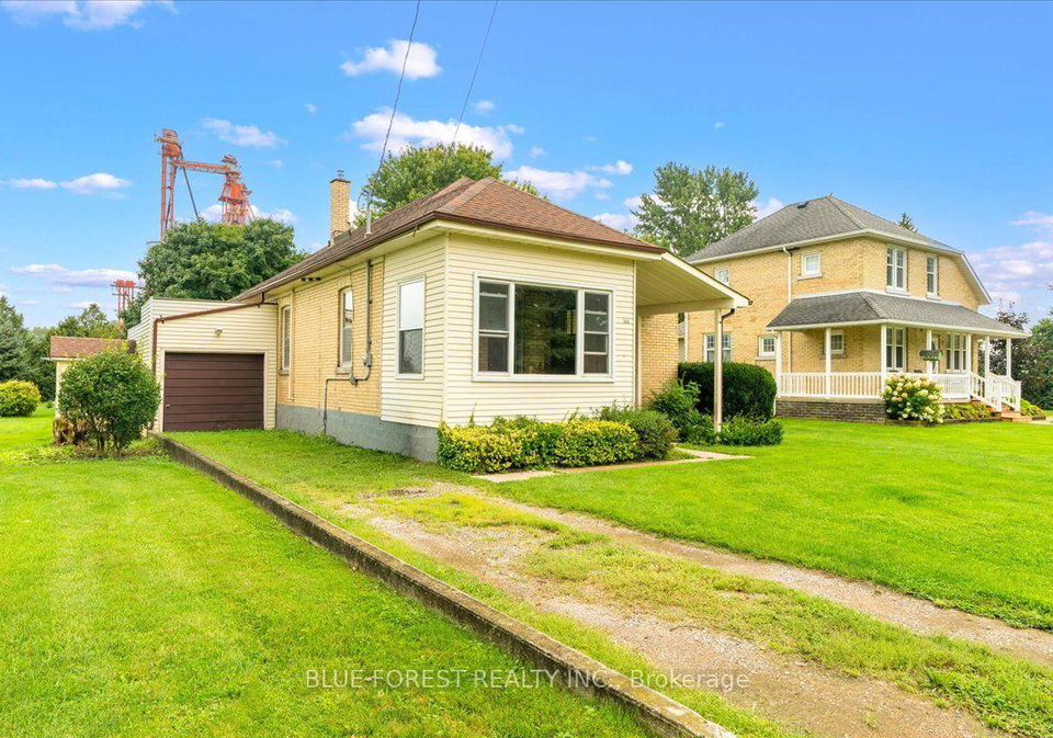 144-clyde-street-adelaide-metcalfe-ontario-x13759358