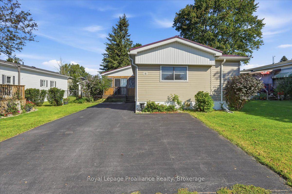 10-nightingale-lane-quinte-west-ontario-x13759376