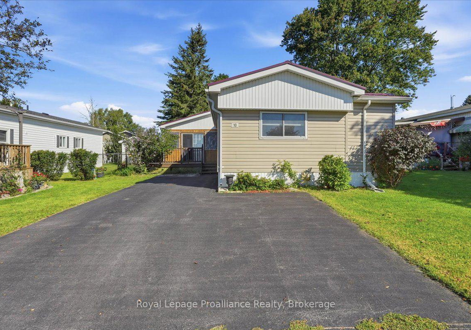 10-nightingale-lane-quinte-west-ontario-x13759376