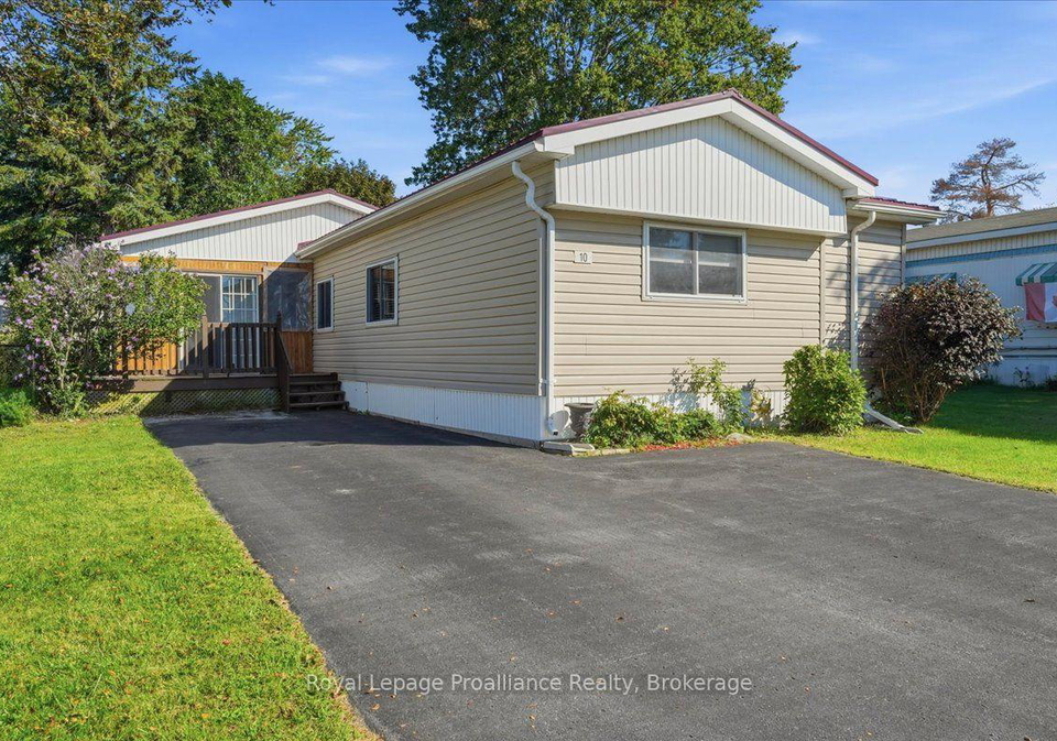 10-nightingale-lane-quinte-west-ontario-x13759376