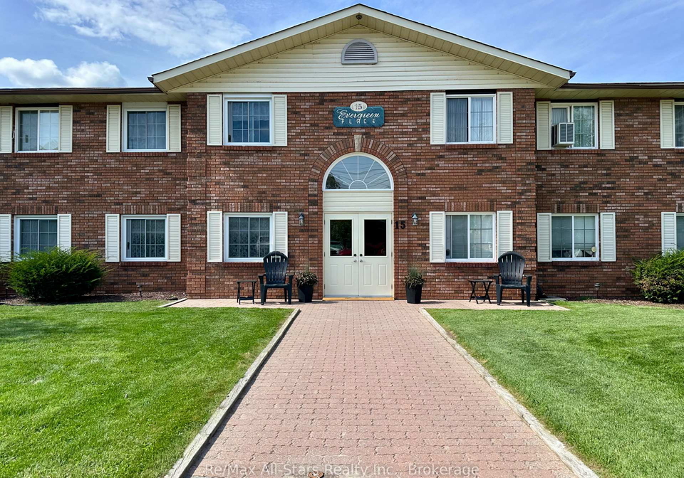 15-clifton-street-kawartha-lakes-ontario-x13759510