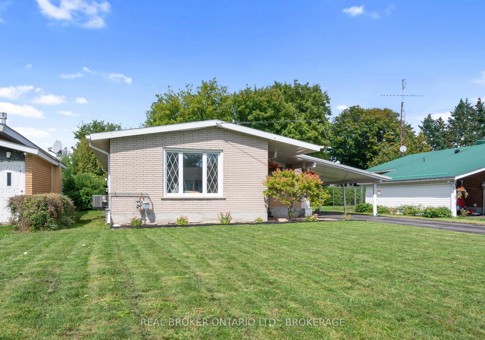 121-st-george-street-w-north-glengarry-ontario-x13759590