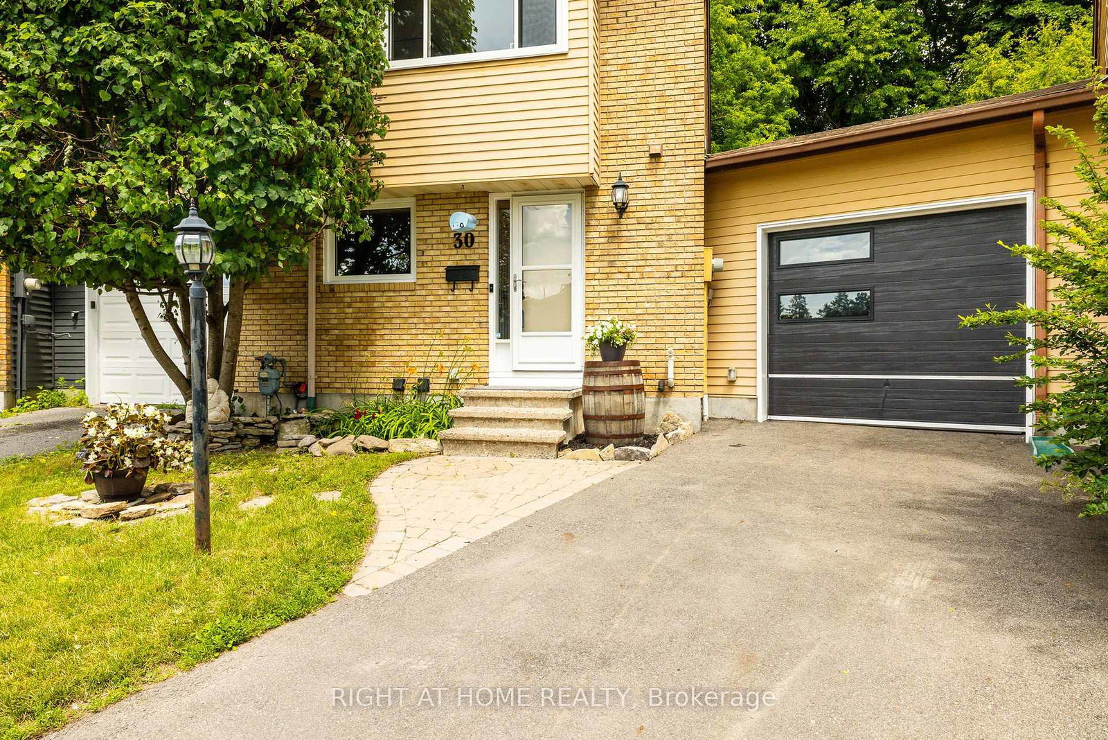 30-berkshire-way-ottawa-ontario-x13759604