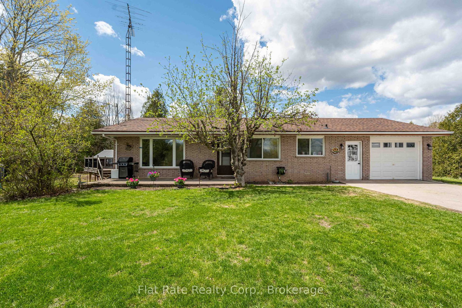 2086-mccrackens-landing-road-douro-dummer-ontario-x13759628