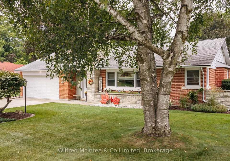 31-johnstone-boulevard-brockton-ontario-x13759682