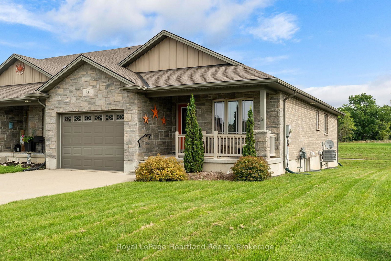 17-clayton-street-west-perth-ontario-x13759772