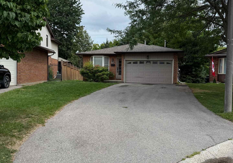 35-bloomsbury-court-hamilton-ontario-x13759920