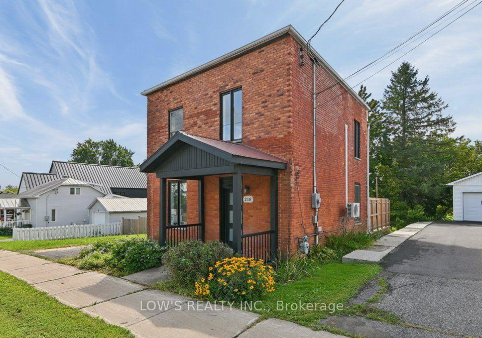 218-main-street-e-champlain-ontario-x13760282