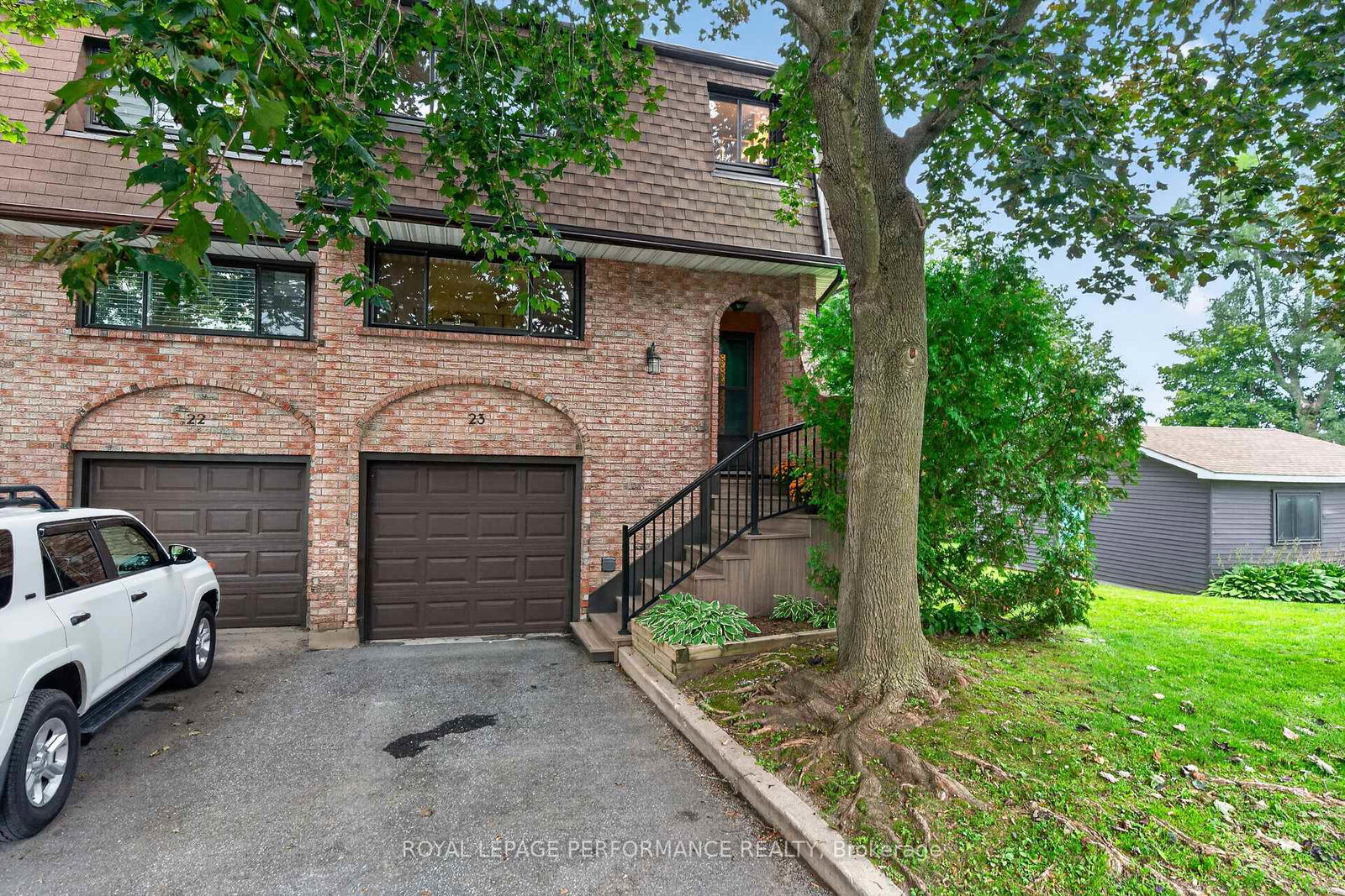 2-bertona-street-ottawa-ontario-x13760756