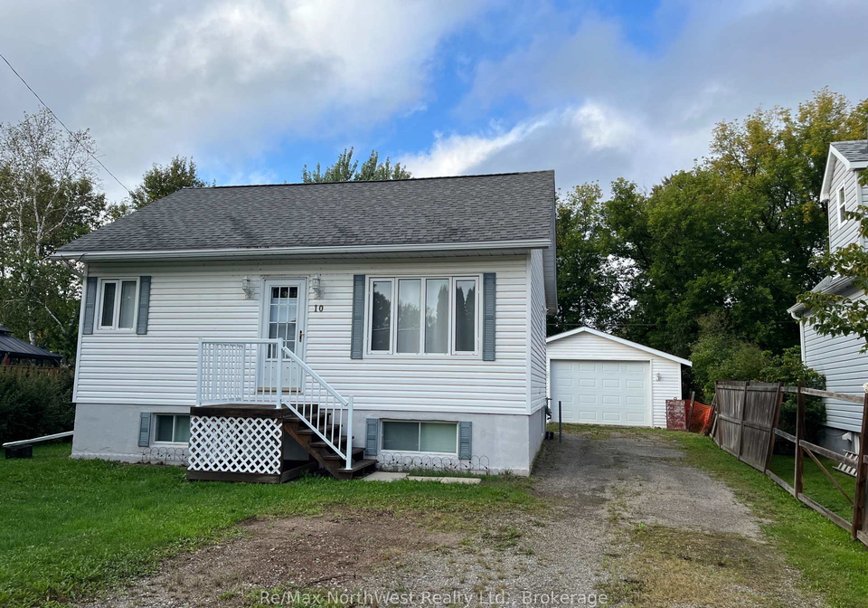 10-spruce-road-atikokan-ontario-x13760908