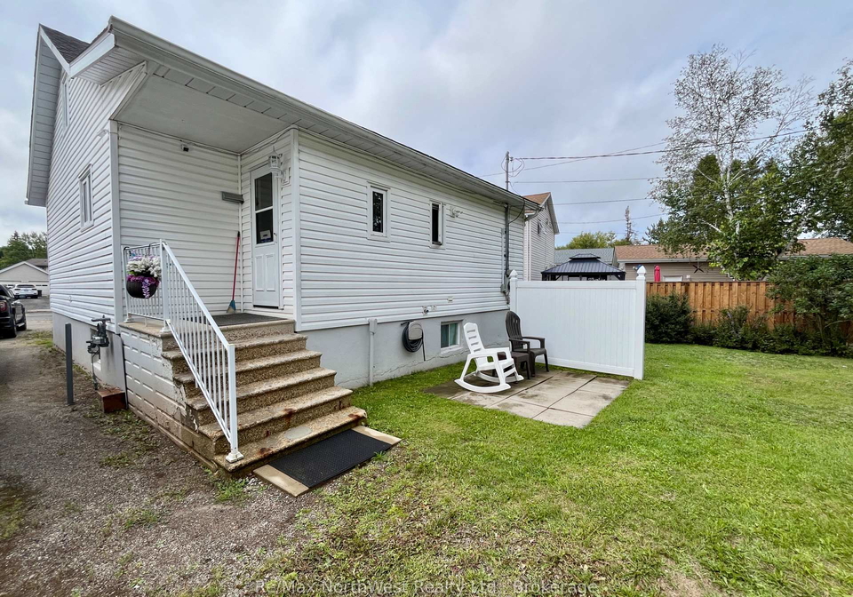 10-spruce-road-atikokan-ontario-x13760908