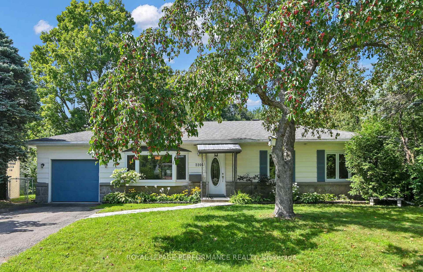 2206-hillary-avenue-ottawa-ontario-x13760986