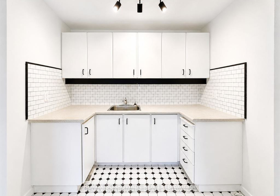 53j-sumac-street-ottawa-ontario-x13761032