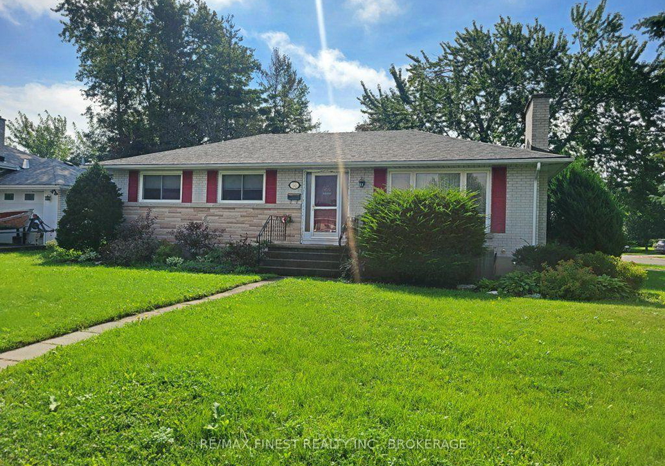58-princeton-place-loyalist-ontario-x13761482